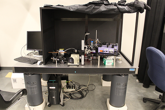Small table laser lab time delayed integration flow cytometer